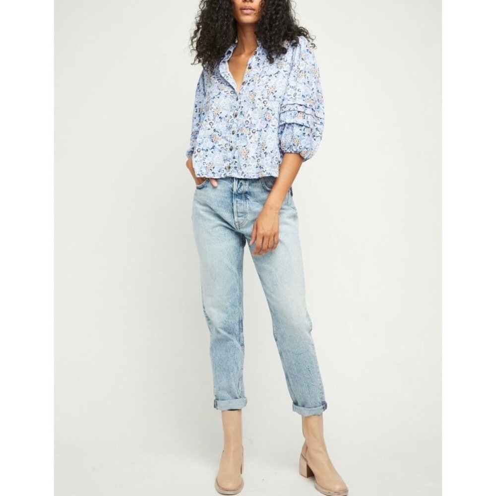NWT Free People Ultra High Waist Washed Blue Denim Tapered Leg Mom Jeans - Picture 1 of 14